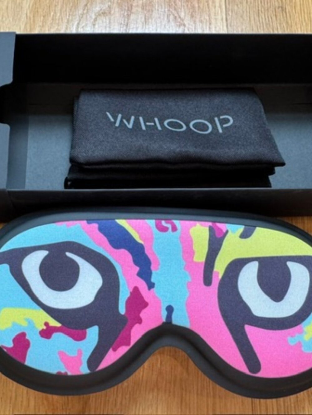 Sleep mask. Limited edition. Pari x Whoop eye mask. Techno cat design NWT